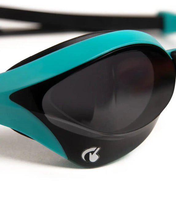 Cobra Ultra Swipe smoke-peacock Arena